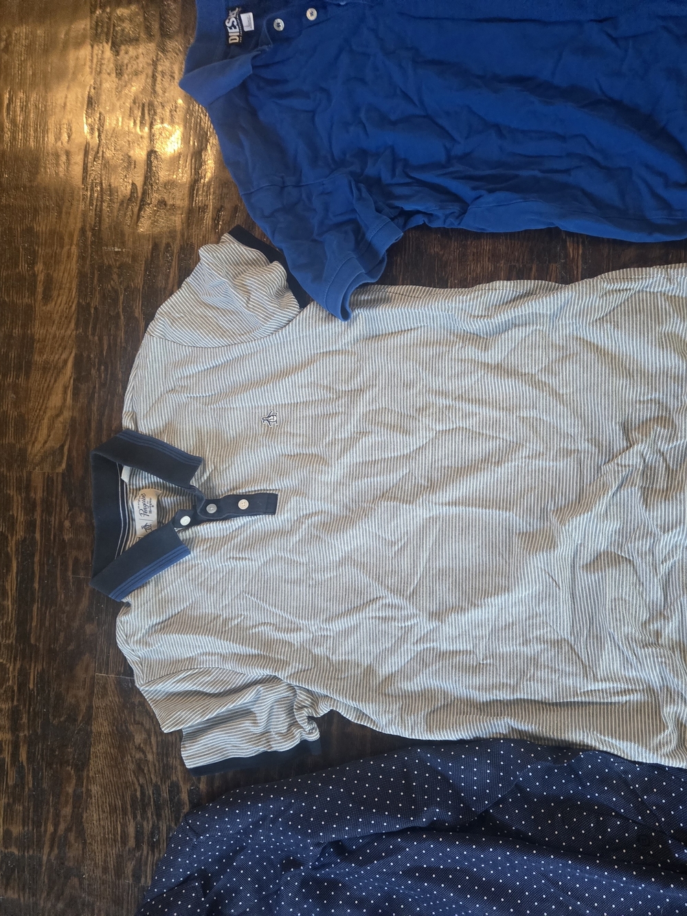 3 Large Size Top  Diesel, Munsin Wear And So On. Small To Large
